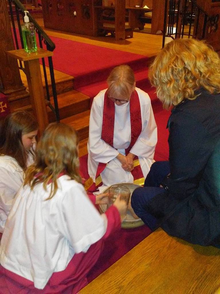 Maundy Thursday Foot Washing And Vigil St Andrew S Episcopal Church